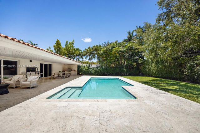 7230 Vistalmar St, Coral Gables, FL 33143