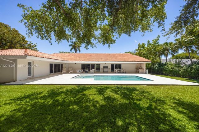 7230 Vistalmar St, Coral Gables, FL 33143