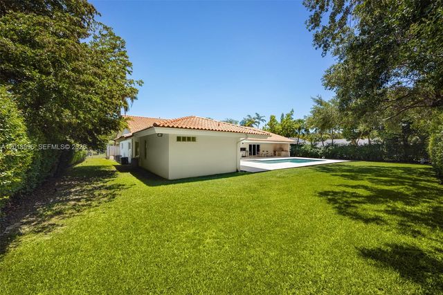 7230 Vistalmar St, Coral Gables, FL 33143