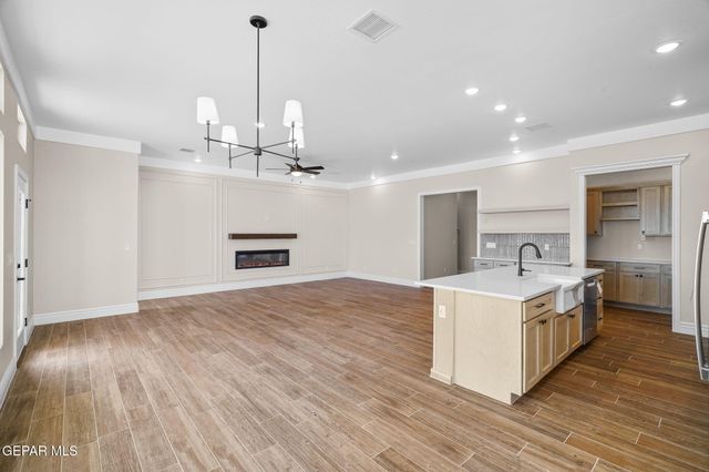 13367 Jeff Winton Drive, El Paso, TX 79928