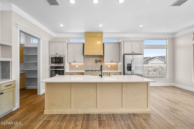 13367 Jeff Winton Drive, El Paso, TX 79928