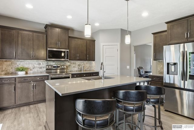 2514 N 184th Street, Elkhorn, NE 68022