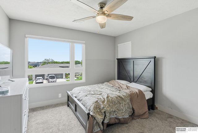 2514 N 184th Street, Elkhorn, NE 68022