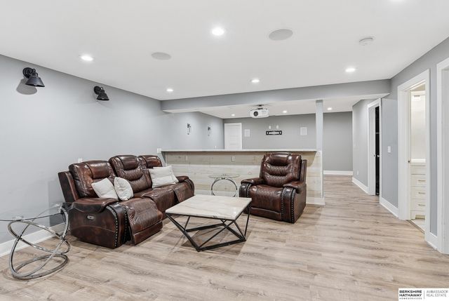 2514 N 184th Street, Elkhorn, NE 68022