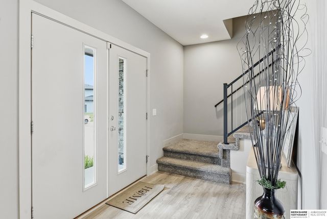 2514 N 184th Street, Elkhorn, NE 68022