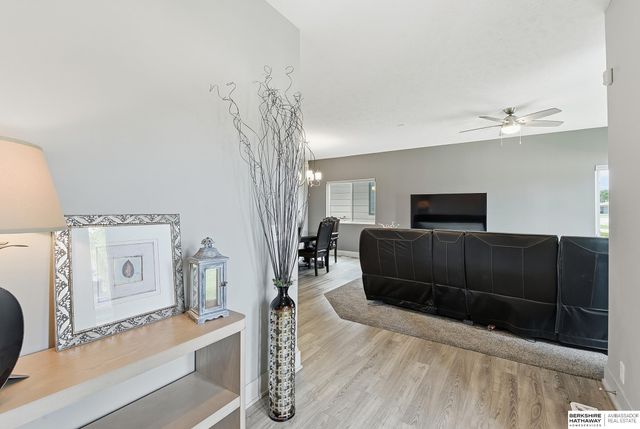 2514 N 184th Street, Elkhorn, NE 68022