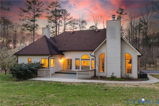 365 Hamlet Rd, Manakin Sabot, VA 23103