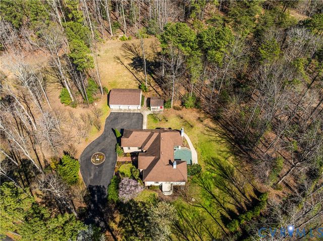 365 Hamlet Rd, Manakin Sabot, VA 23103