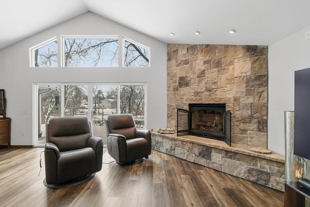 831 Island Court, Baraboo, WI 53913