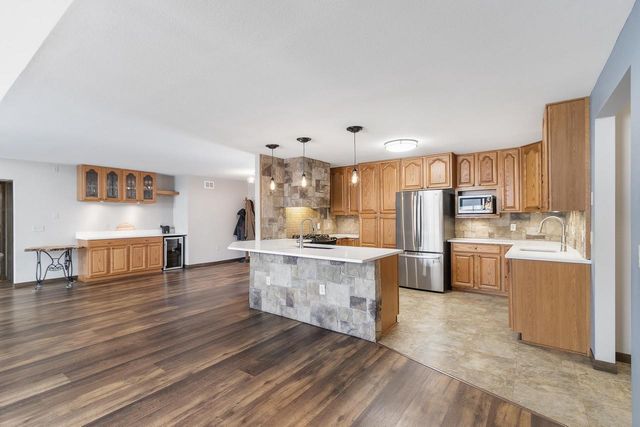 831 Island Court, Baraboo, WI 53913