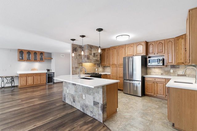 831 Island Court, Baraboo, WI 53913