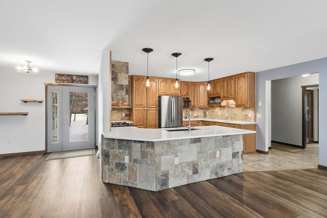 831 Island Court, Baraboo, WI 53913