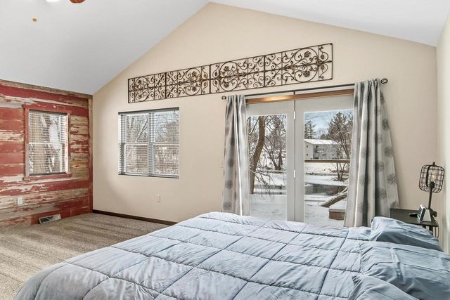 831 Island Court, Baraboo, WI 53913