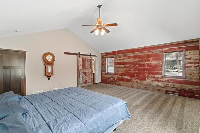 831 Island Court, Baraboo, WI 53913