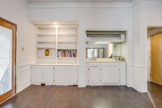 1918 Woodland Hills Lane, Weatherford, TX 76087