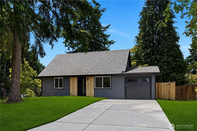 14205 77th Avenue NE, Kirkland, WA 98034