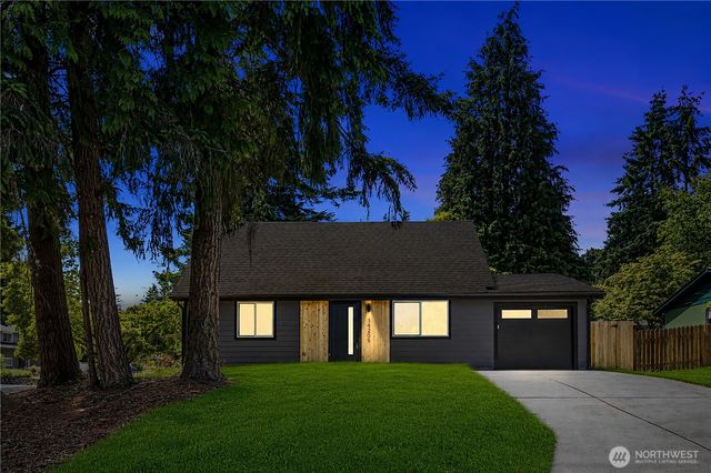 14205 77th Avenue NE, Kirkland, WA 98034