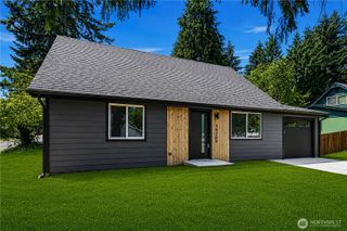 14205 77th Avenue NE, Kirkland, WA 98034