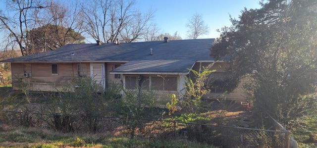215 W Spring Street, Ola, AR 72853