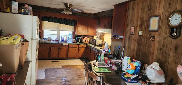 215 W Spring Street, Ola, AR 72853