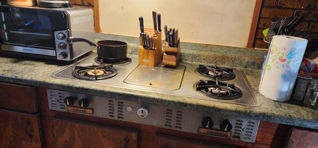 215 W Spring Street, Ola, AR 72853