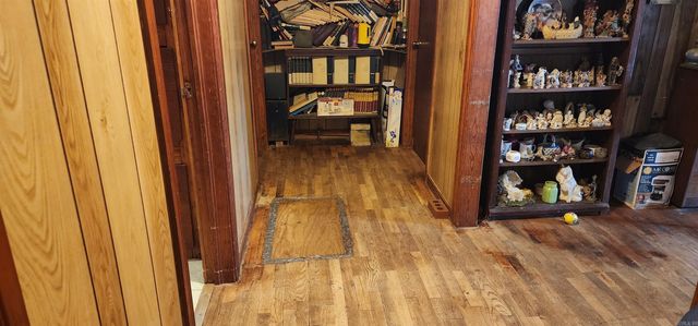 215 W Spring Street, Ola, AR 72853