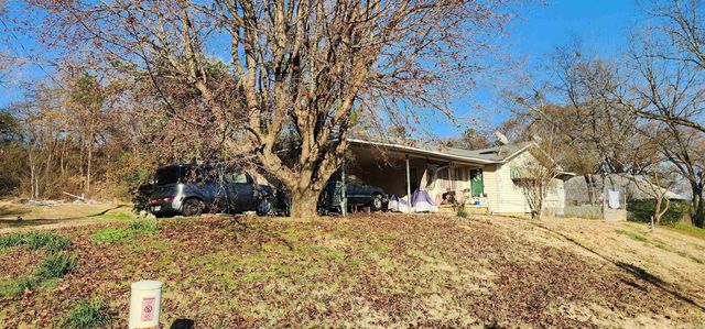 215 W Spring Street, Ola, AR 72853