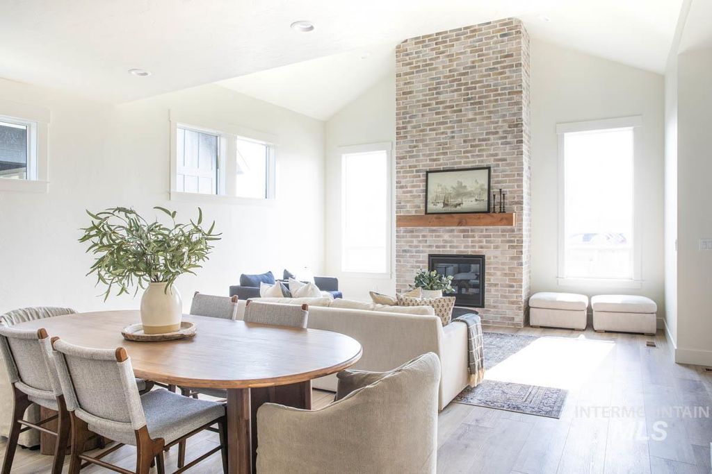 6104 S Apex Ave, Meridian, ID 83642