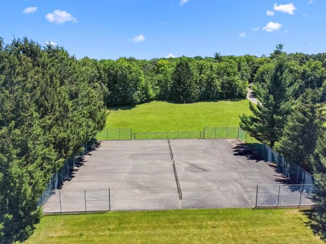5823 Raccoon DRIVE, Burlington, WI 53105