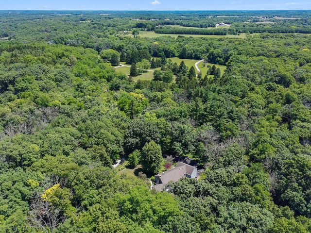 5823 Raccoon DRIVE, Burlington, WI 53105