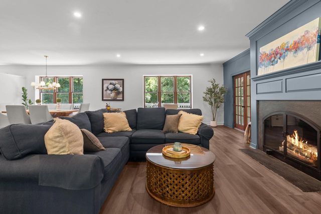 5823 Raccoon DRIVE, Burlington, WI 53105