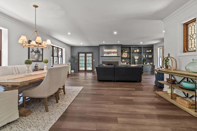 5823 Raccoon DRIVE, Burlington, WI 53105