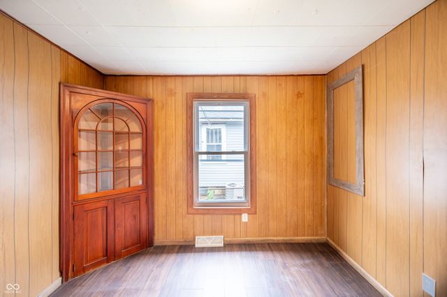 707 W 22nd Street, Anderson, IN 46016