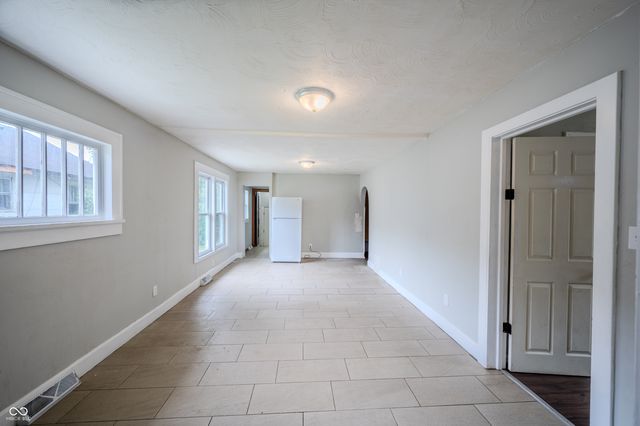 707 W 22nd Street, Anderson, IN 46016