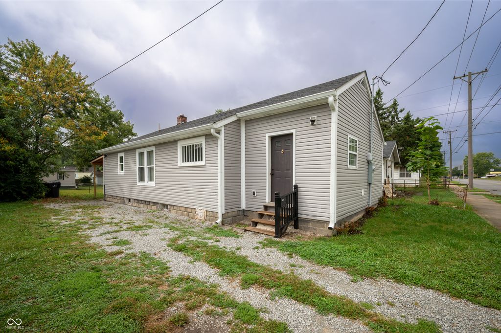 707 W 22nd Street, Anderson, IN 46016