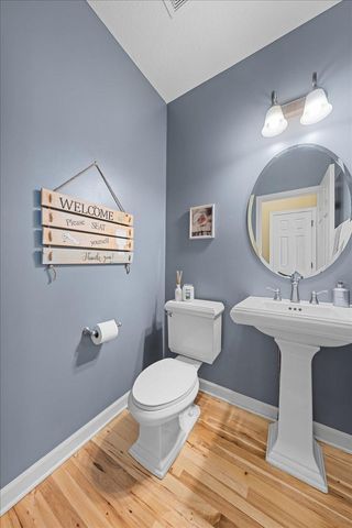 10592 Hawthorn Trail, Woodbury, MN 55129