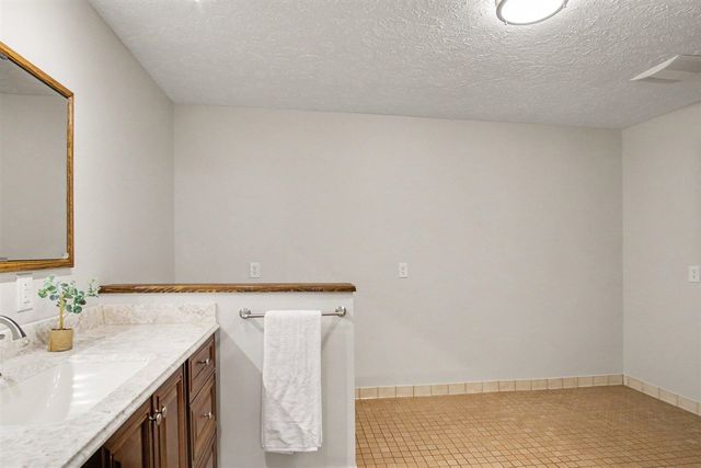 2202 11 Mile Road, Rockford, MI 49341
