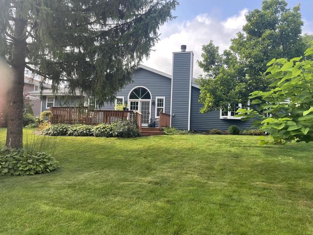 N166W20832 Parkway DRIVE, Jackson, WI 53037