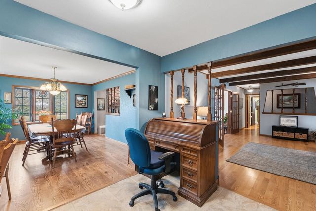 N166W20832 Parkway DRIVE, Jackson, WI 53037