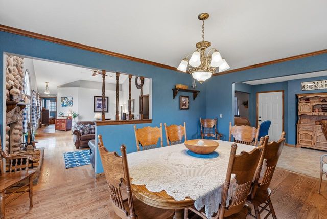 N166W20832 Parkway DRIVE, Jackson, WI 53037