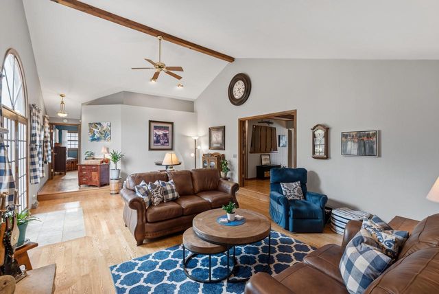 N166W20832 Parkway DRIVE, Jackson, WI 53037