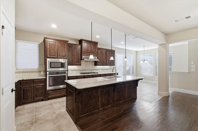 9328 Kaitlyn Court, Lantana, TX 76226