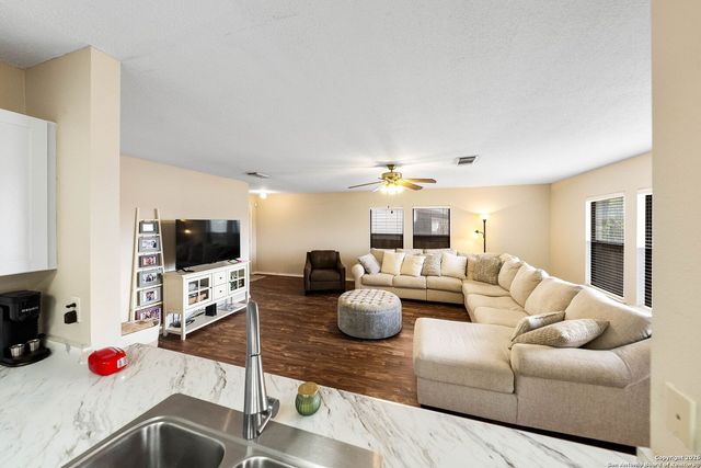 5110 Erickson, San Antonio, TX 78247