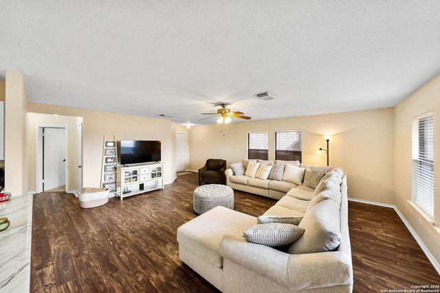 5110 Erickson, San Antonio, TX 78247