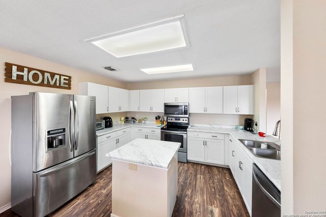 5110 Erickson, San Antonio, TX 78247