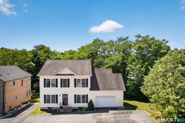 5 Grove Avenue, Groton, CT 06340