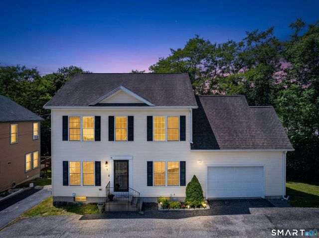 5 Grove Avenue, Groton, CT 06340