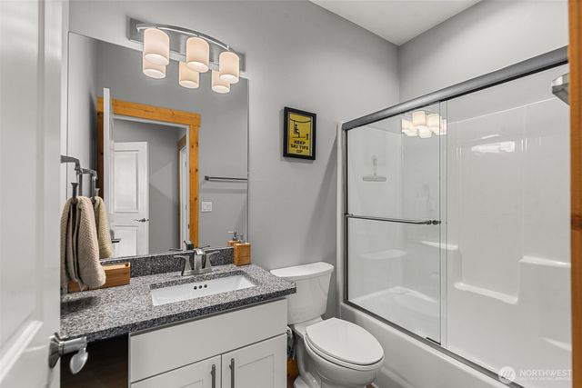 6827 Forest Ridge Drive, Wenatchee, WA 98801