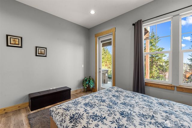 6827 Forest Ridge Drive, Wenatchee, WA 98801