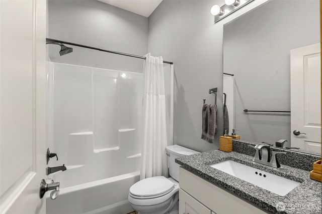 6827 Forest Ridge Drive, Wenatchee, WA 98801